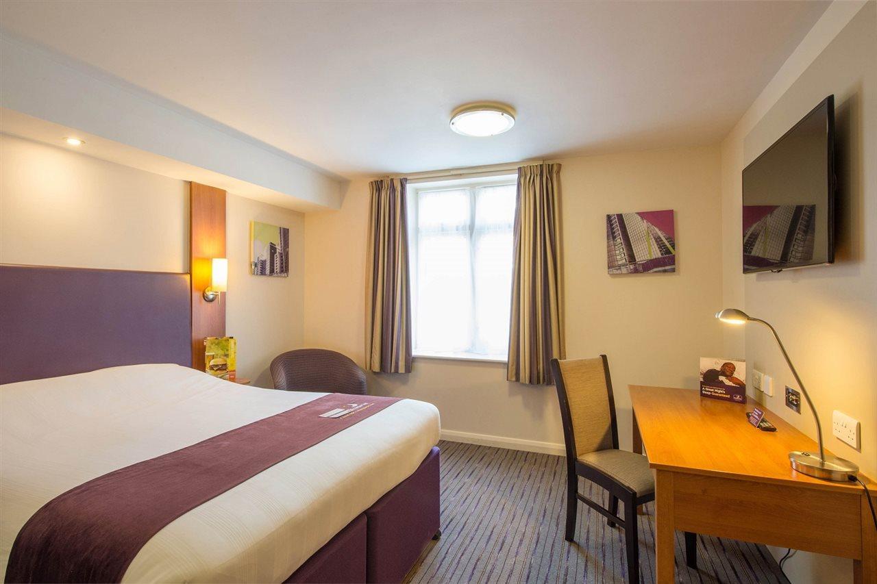 Premier Inn Bournemouth East Exterior photo