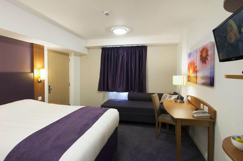Premier Inn Bournemouth East Exterior photo